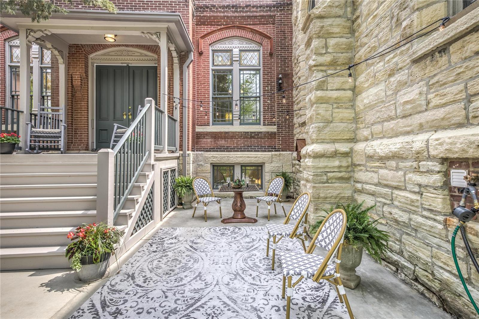 Lafayette Square - Residential