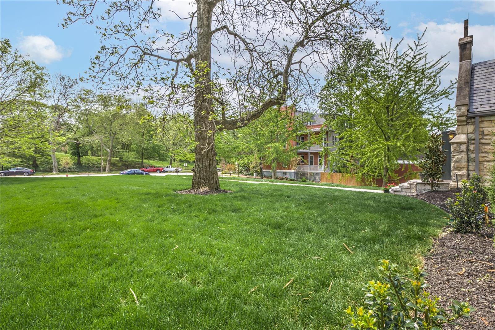 Lafayette Square - Residential