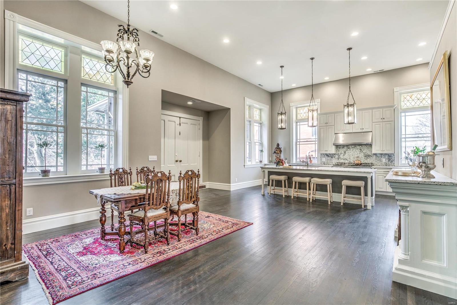 Lafayette Square - Residential