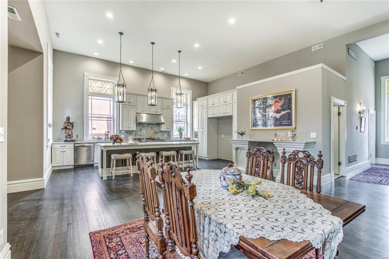 Lafayette Square - Residential