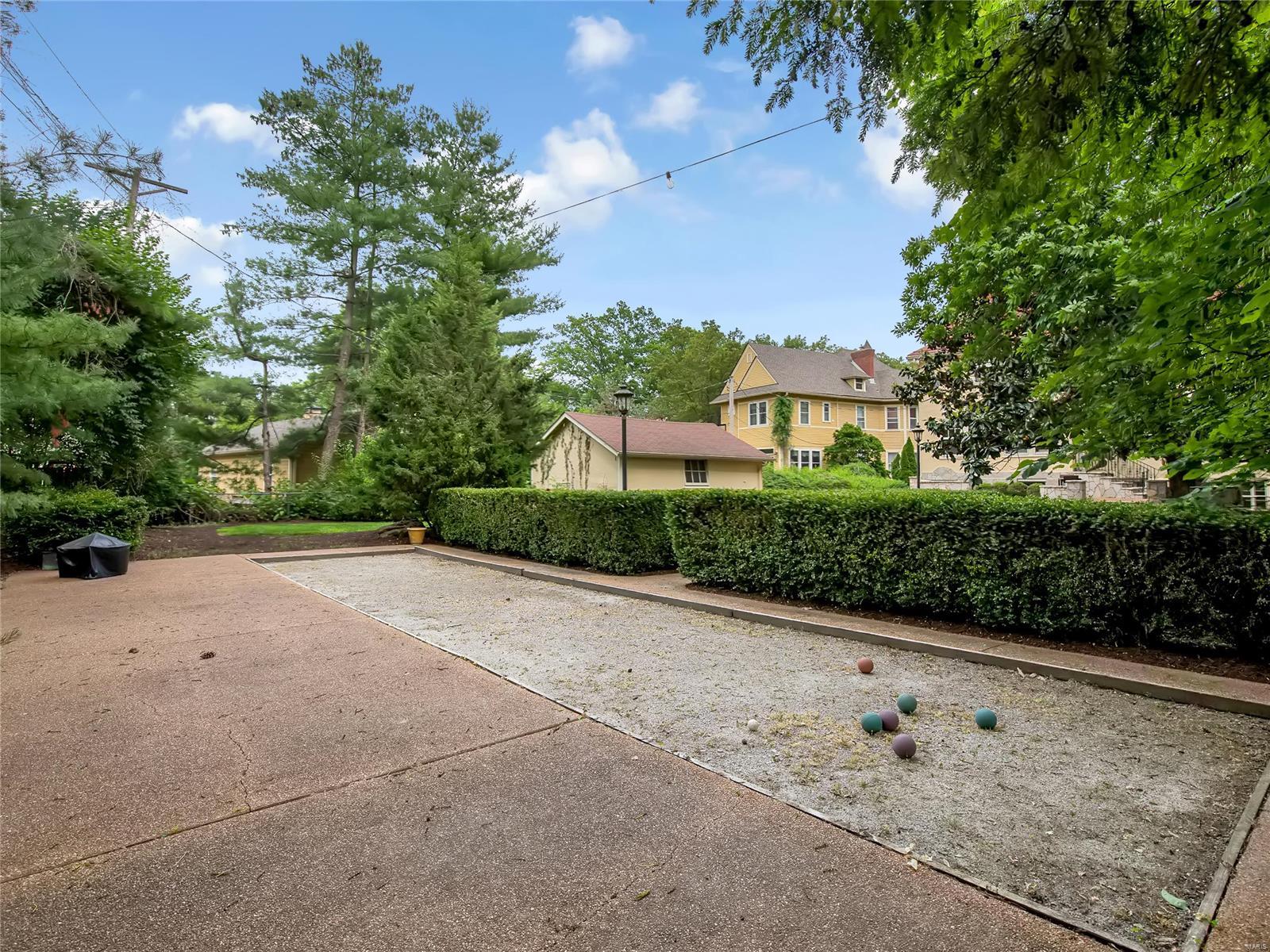 New Helfenstein Park - Residential