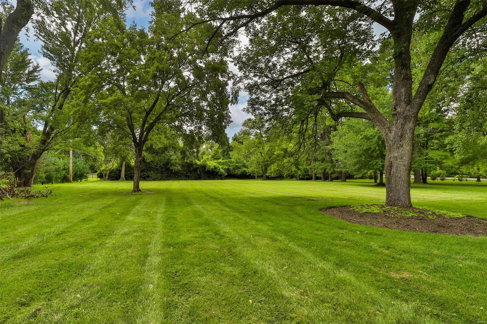 Huntleigh Manor - Residential