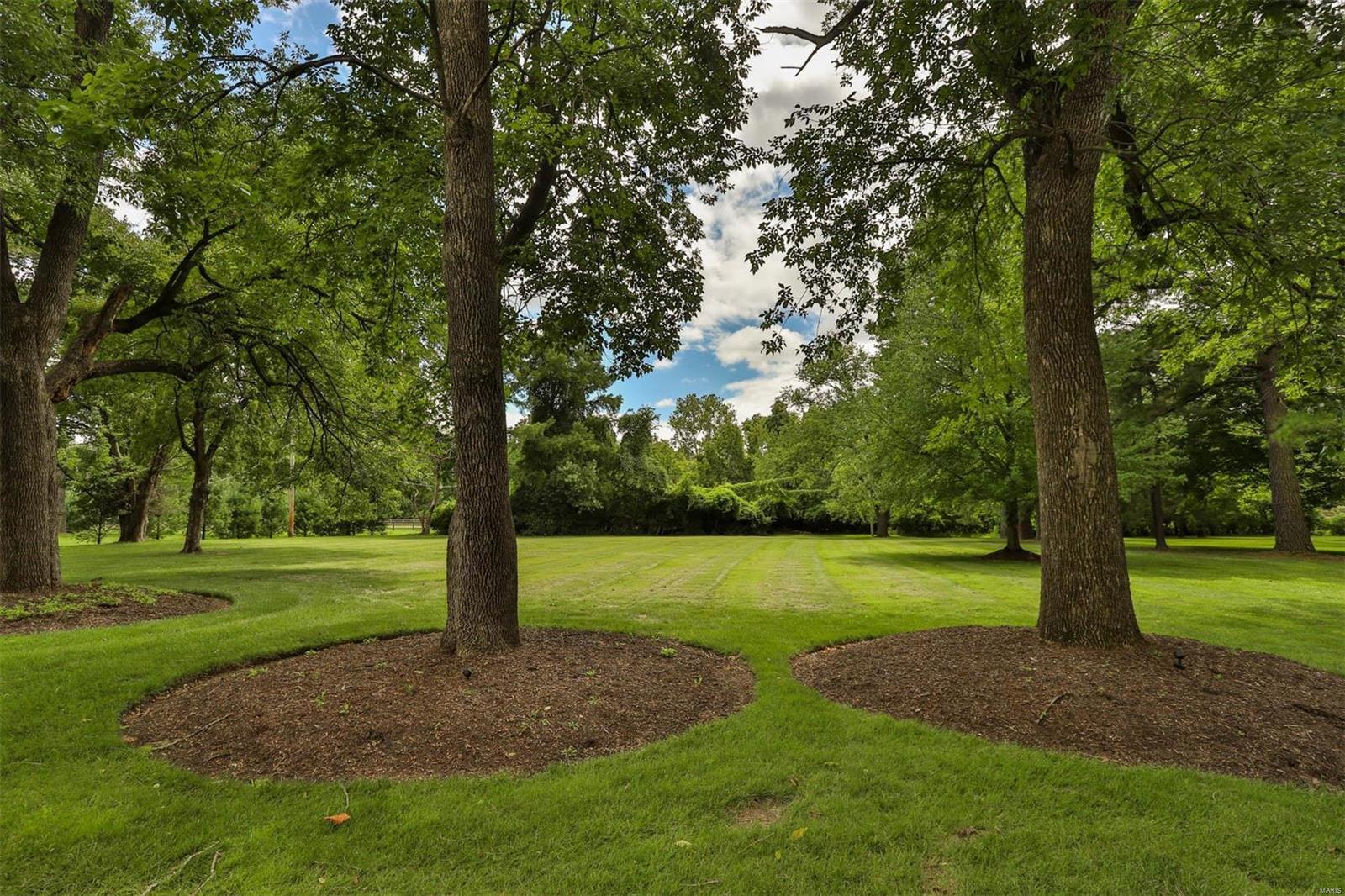 Huntleigh Manor - Residential