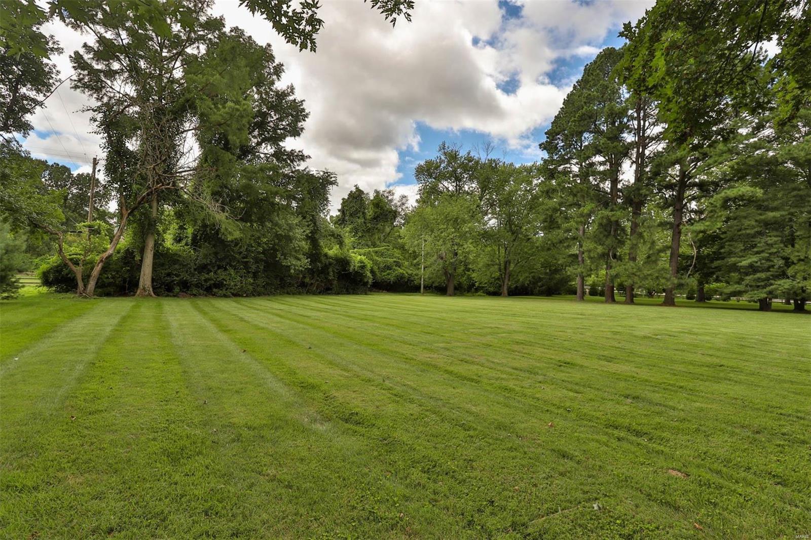 Huntleigh Manor - Residential