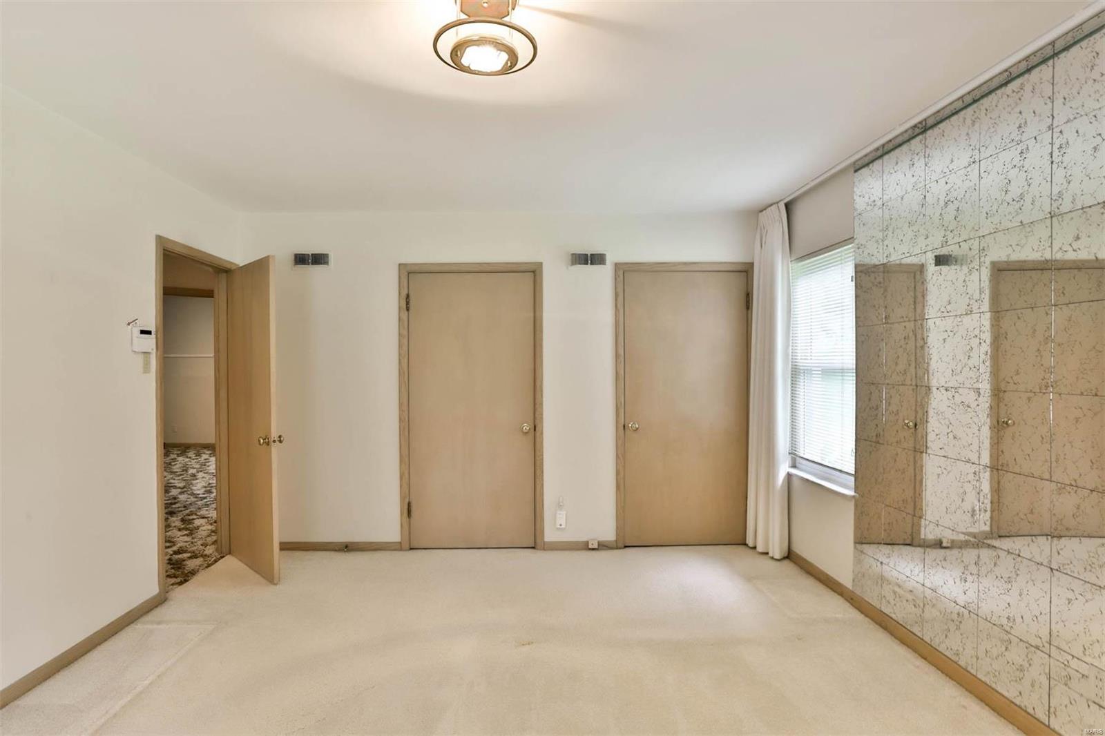 Huntleigh Manor - Residential