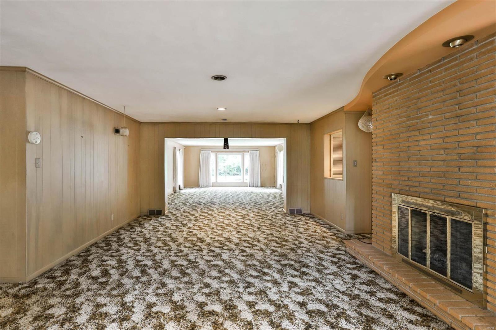 Huntleigh Manor - Residential