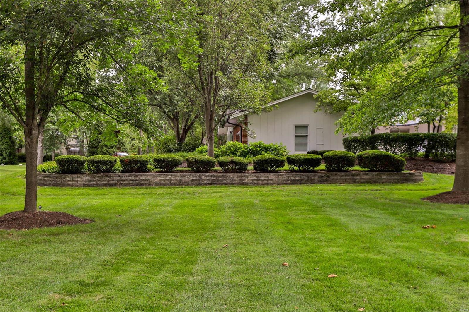 Huntleigh Manor - Residential