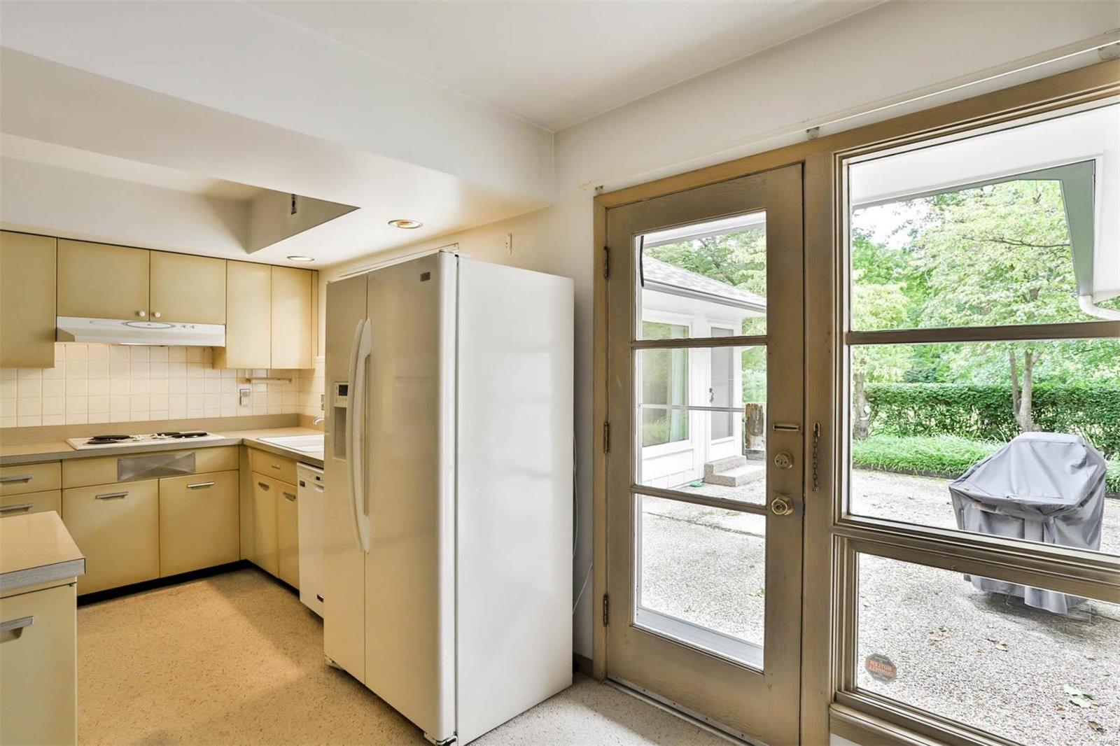 Huntleigh Manor - Residential