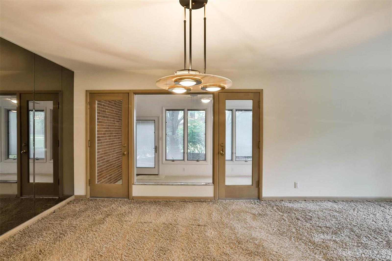 Huntleigh Manor - Residential