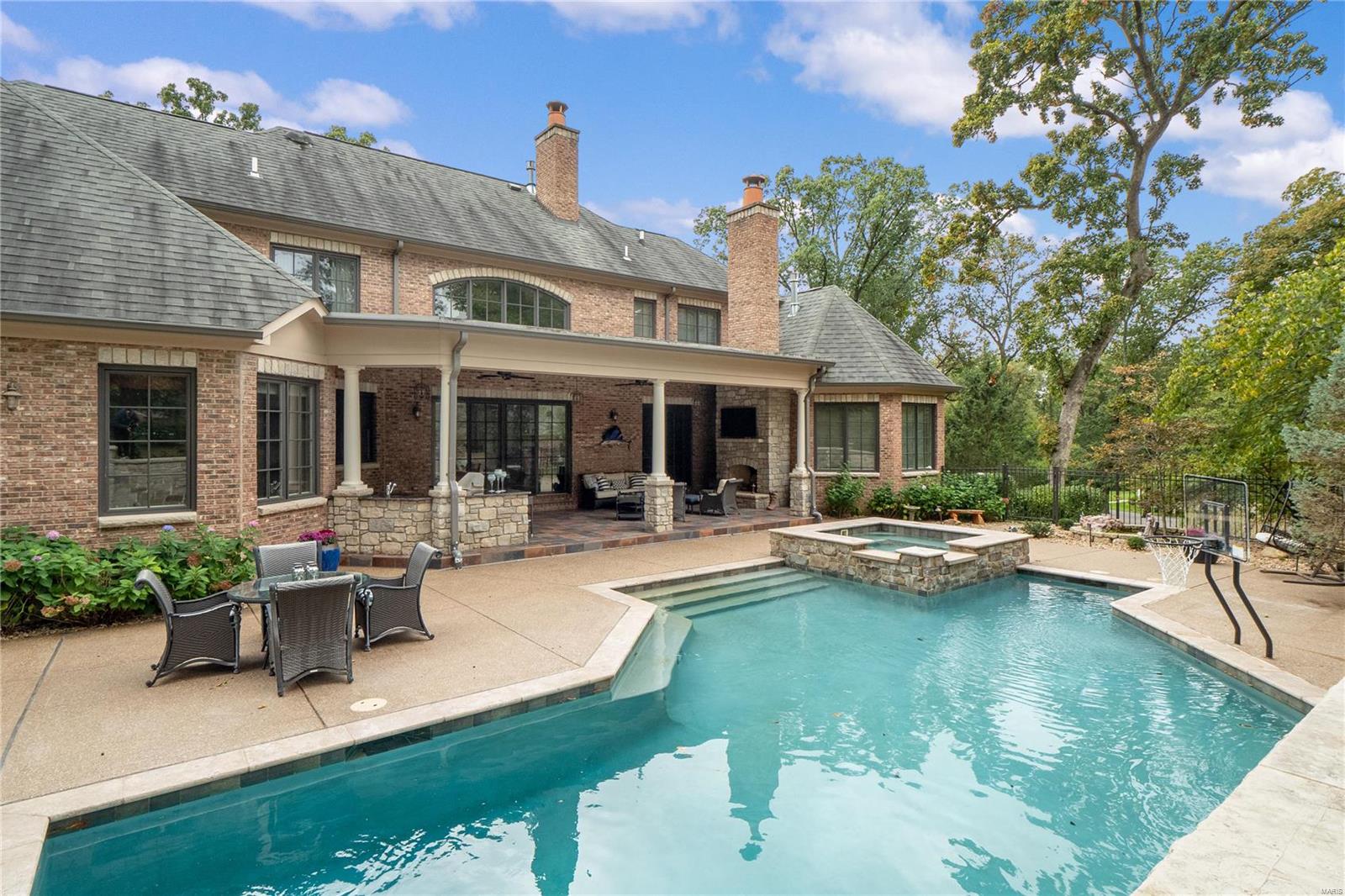 Frontenac Forest - Residential