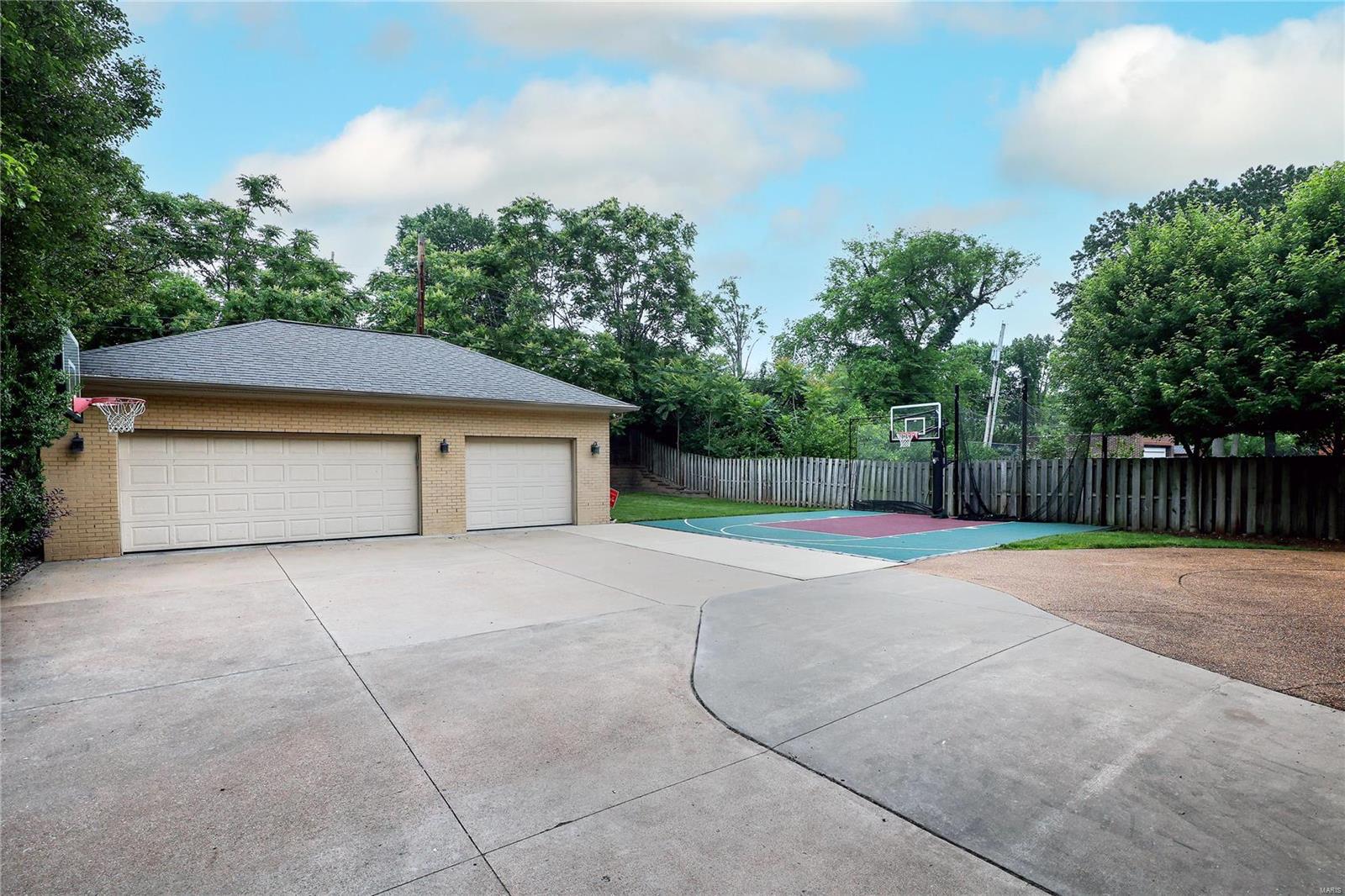 Maryland Terrace - Residential