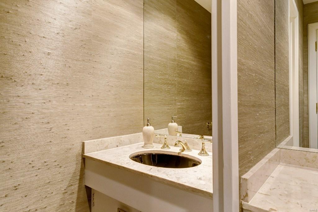 St Louis Country Club - Residential