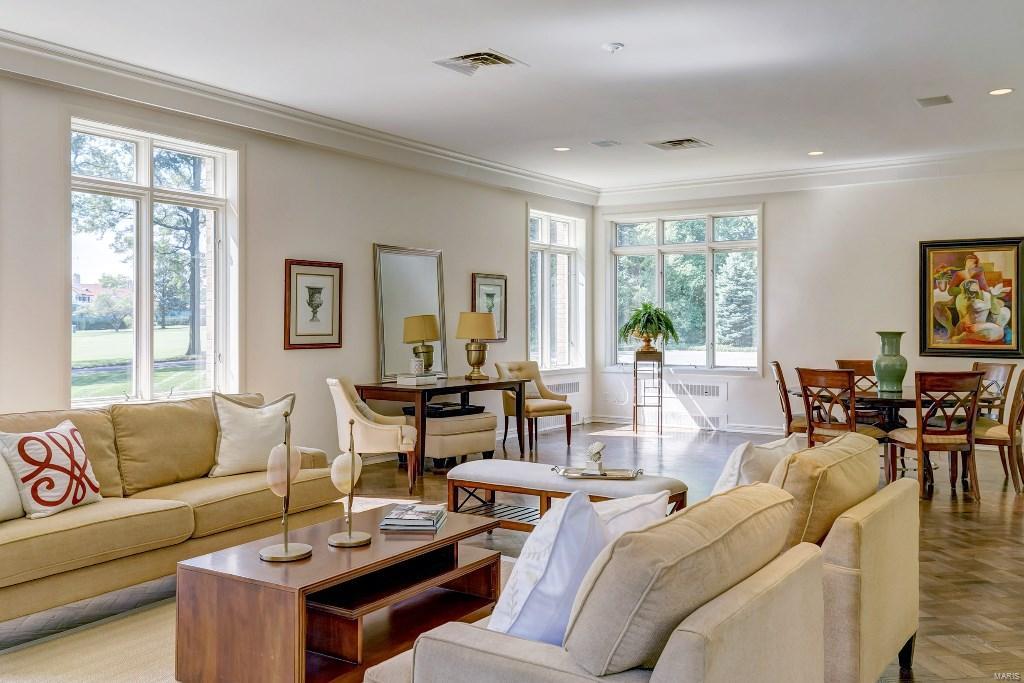 St Louis Country Club - Residential