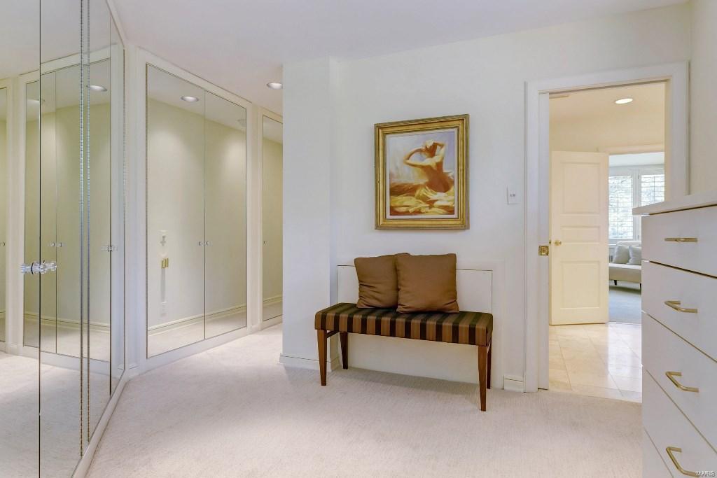 St Louis Country Club - Residential