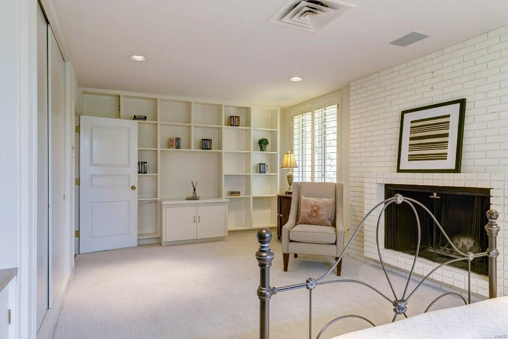 St Louis Country Club - Residential