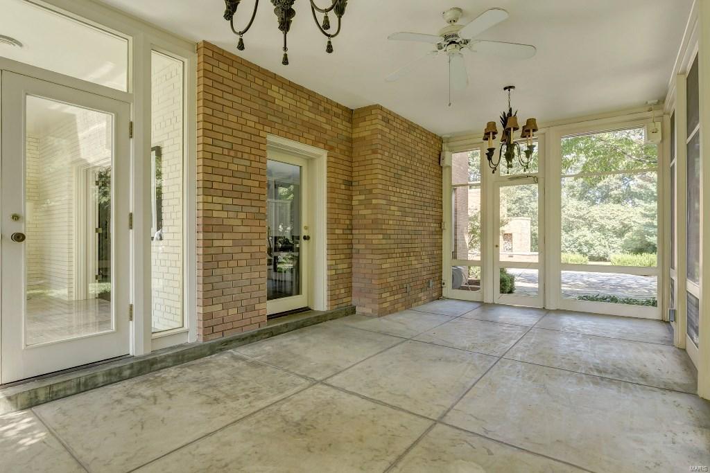 St Louis Country Club - Residential