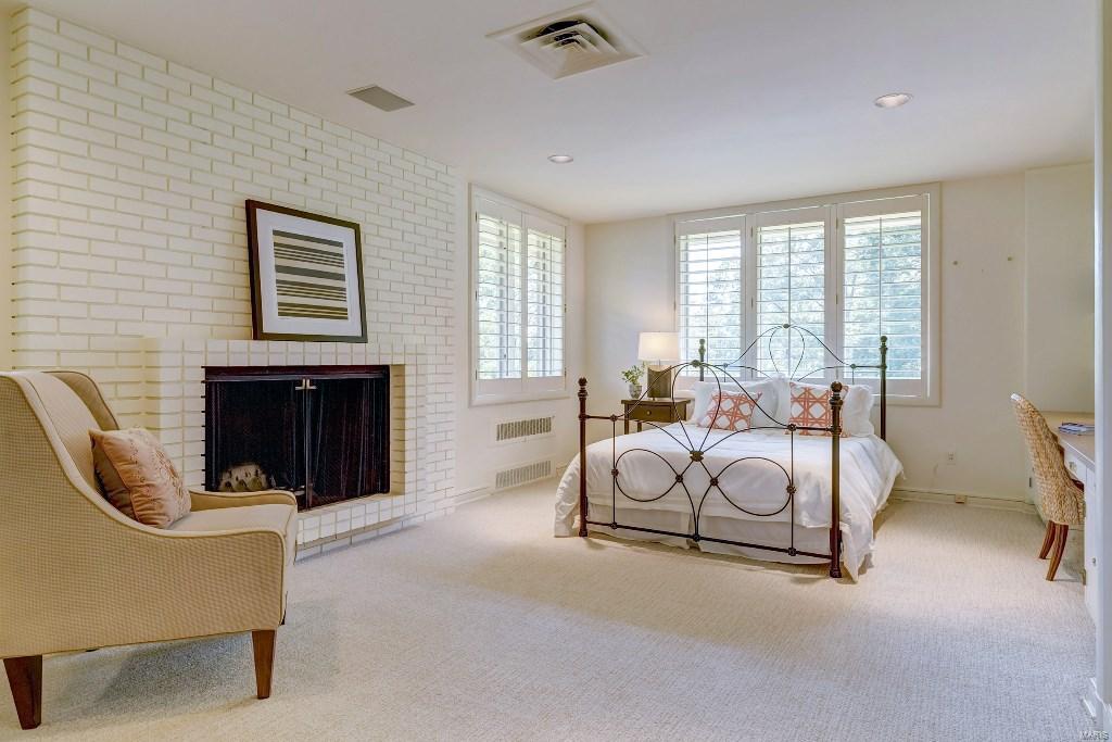 St Louis Country Club - Residential