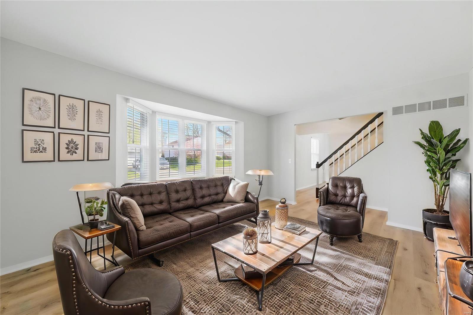 St Peters, Missouri 63376, United States, 4 Bedrooms Bedrooms, ,3 BathroomsBathrooms,Residential,Pending,108420