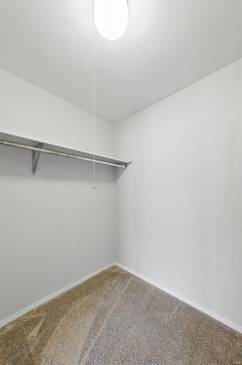 St Peters, Missouri 63376, United States, 4 Bedrooms Bedrooms, ,3 BathroomsBathrooms,Residential,Pending,108420