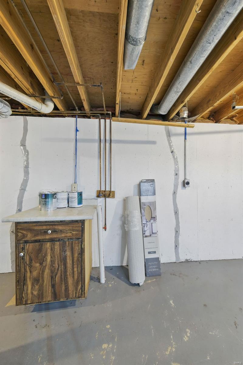 St Peters, Missouri 63376, United States, 4 Bedrooms Bedrooms, ,3 BathroomsBathrooms,Residential,Pending,108420