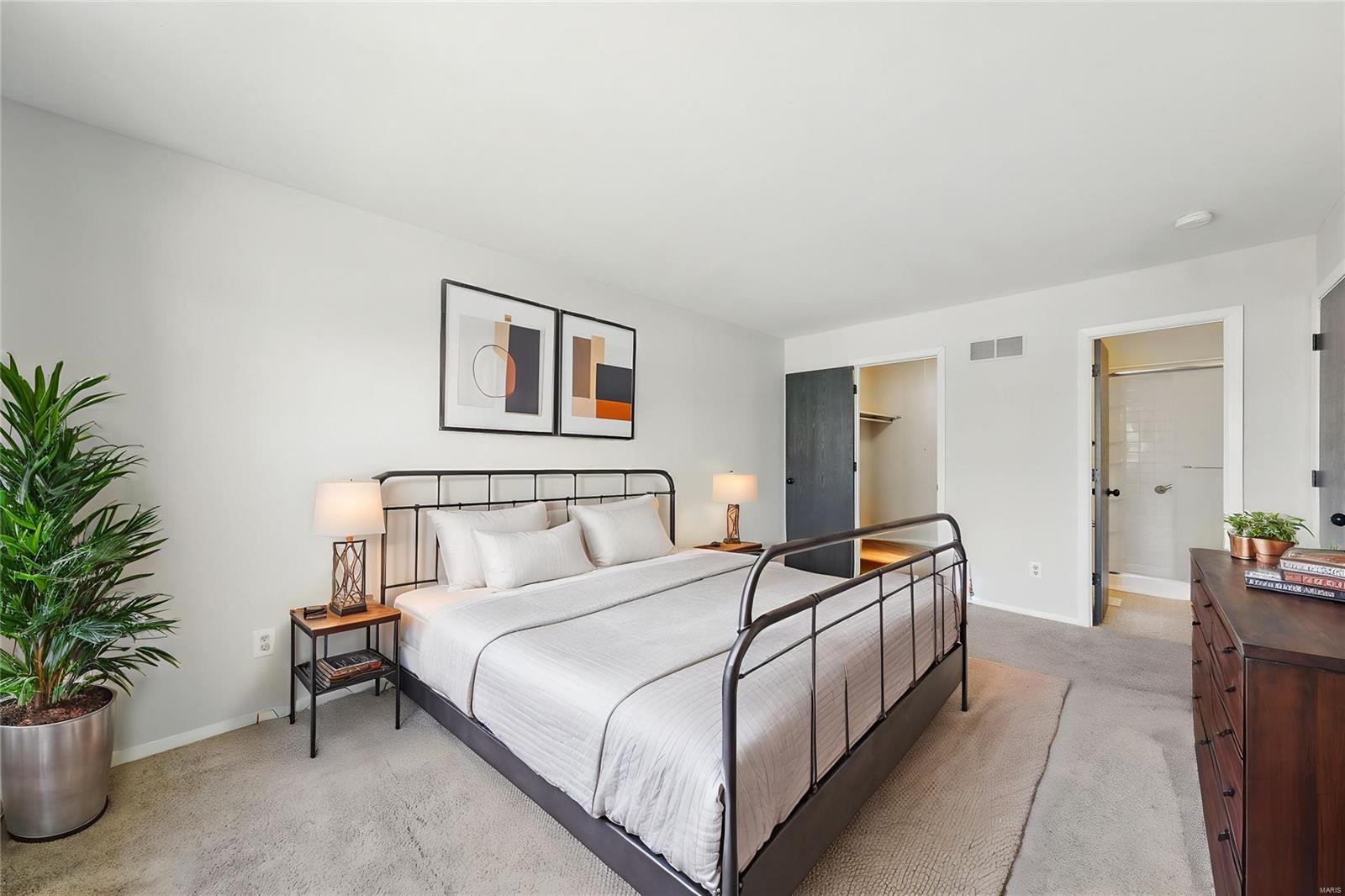 St Peters, Missouri 63376, United States, 4 Bedrooms Bedrooms, ,3 BathroomsBathrooms,Residential,Pending,108420