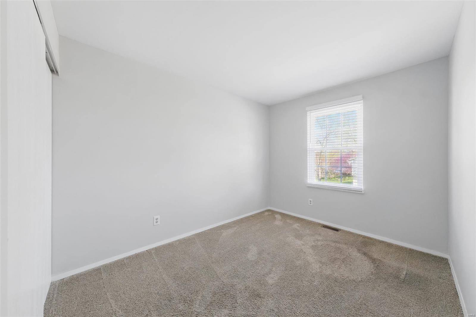 St Peters, Missouri 63376, United States, 4 Bedrooms Bedrooms, ,3 BathroomsBathrooms,Residential,Pending,108420