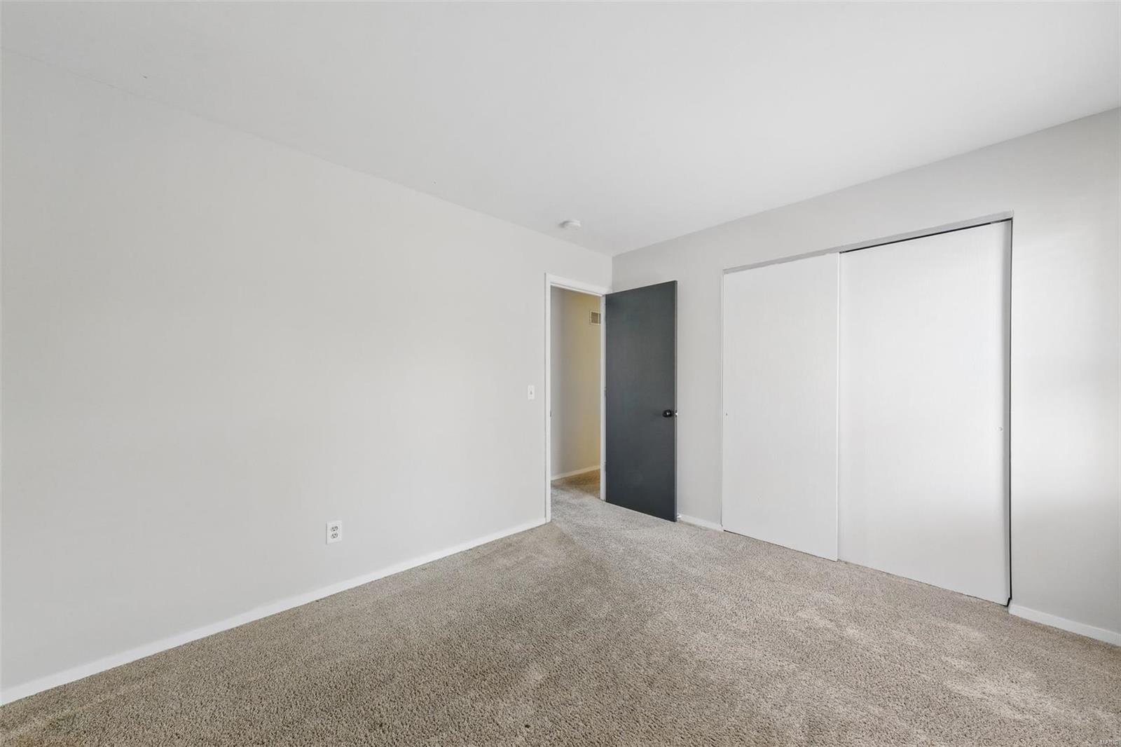 St Peters, Missouri 63376, United States, 4 Bedrooms Bedrooms, ,3 BathroomsBathrooms,Residential,Pending,108420