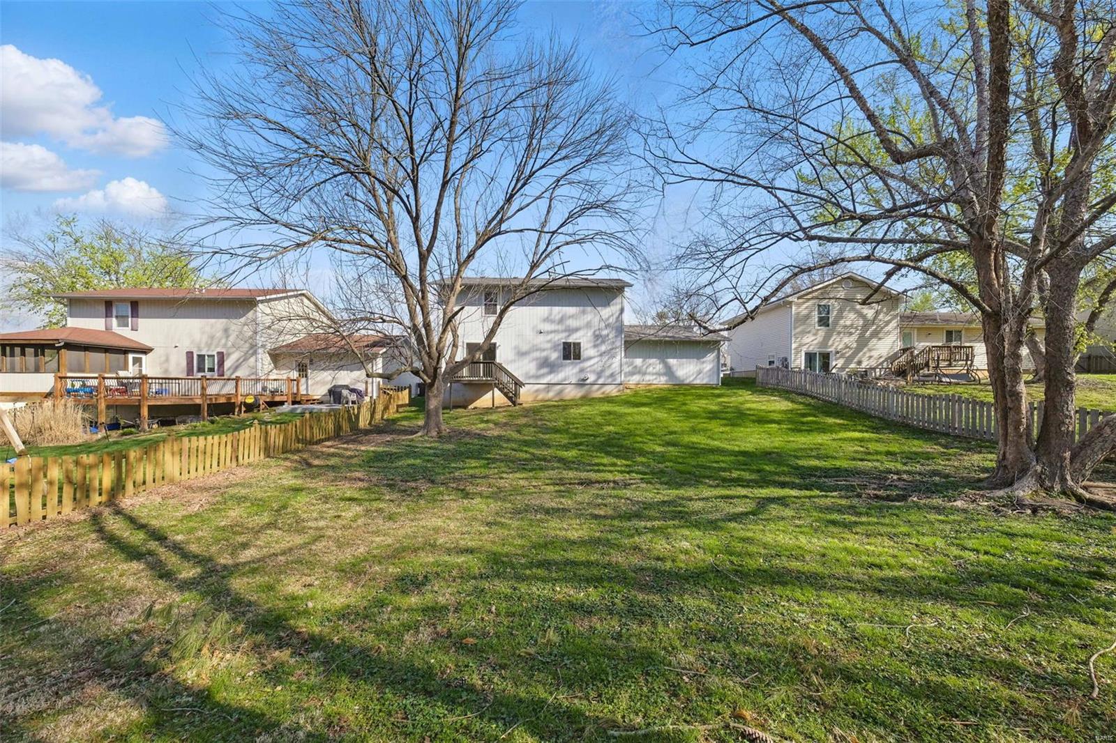 St Peters, Missouri 63376, United States, 4 Bedrooms Bedrooms, ,3 BathroomsBathrooms,Residential,Pending,108420