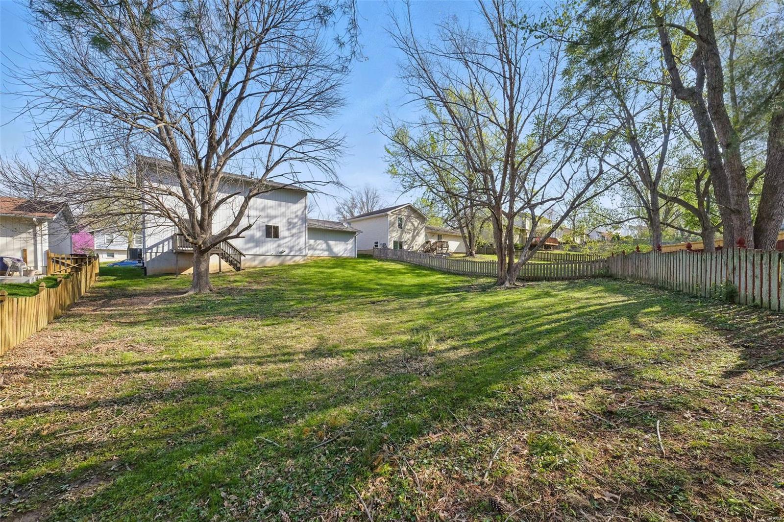 St Peters, Missouri 63376, United States, 4 Bedrooms Bedrooms, ,3 BathroomsBathrooms,Residential,Pending,108420