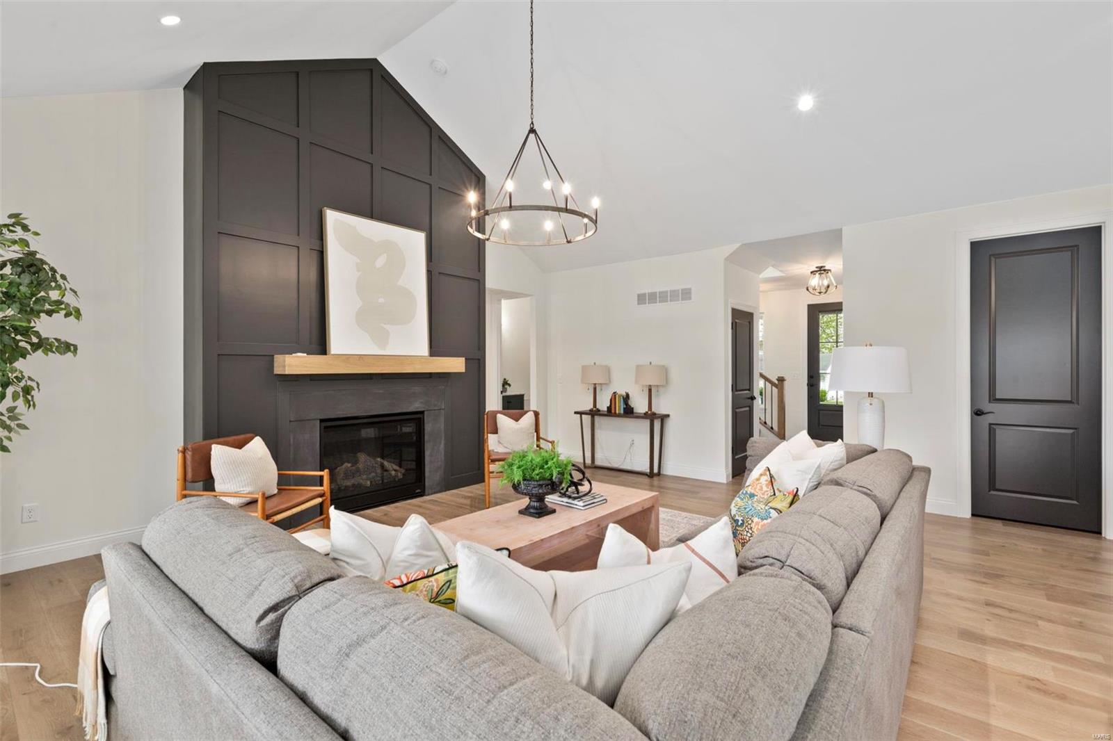 Des Peres Meadows - Residential