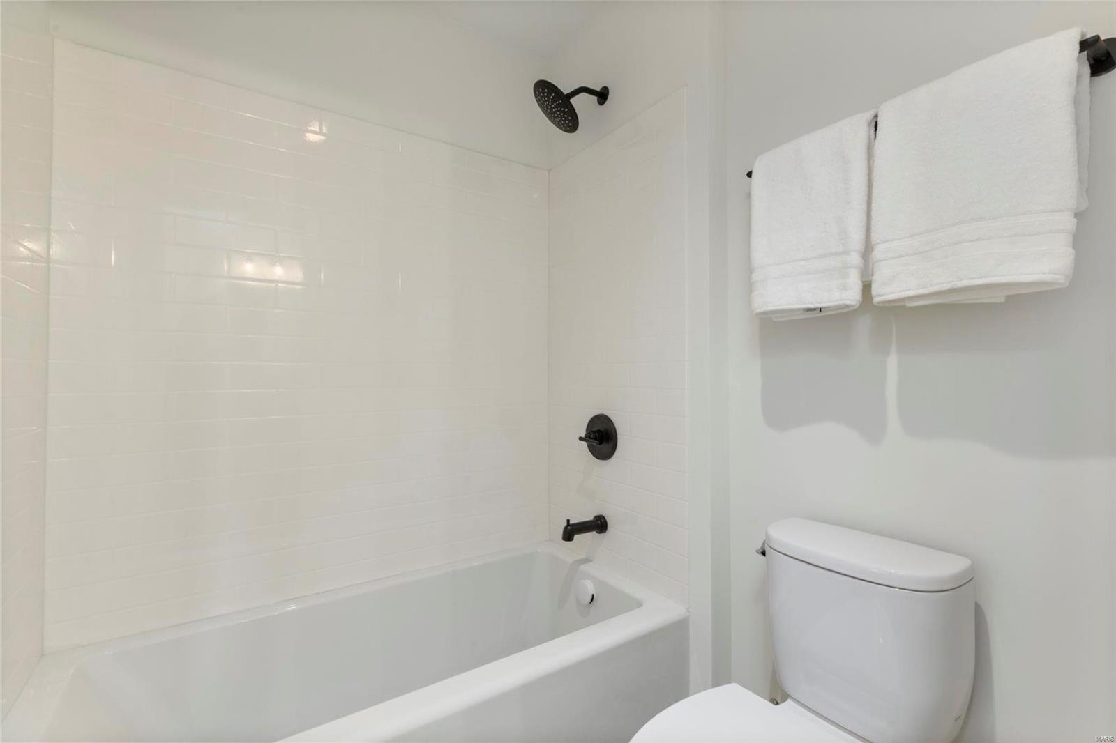 Des Peres Meadows - Residential