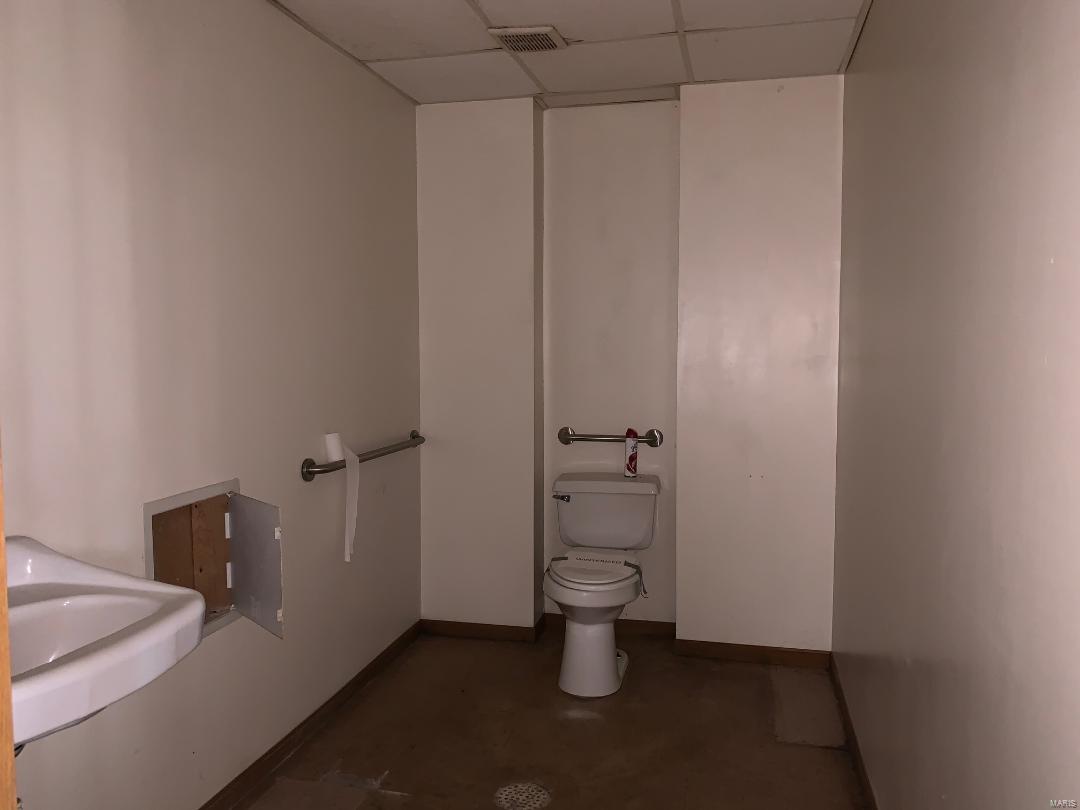 Warren Barrett - Commercial Sale