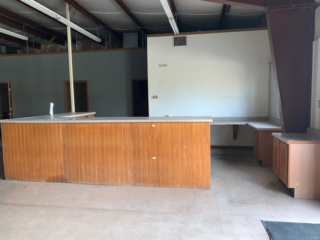 Warren Barrett - Commercial Sale