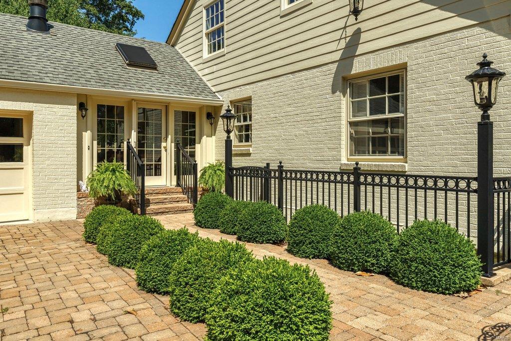 Frontenac - Residential