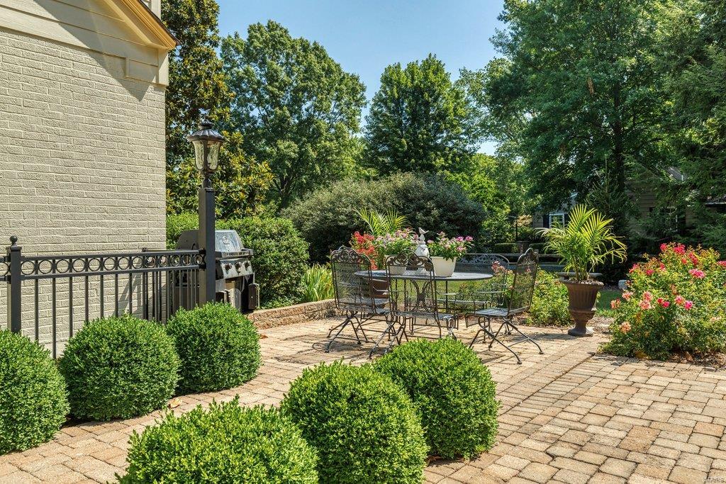 Frontenac - Residential