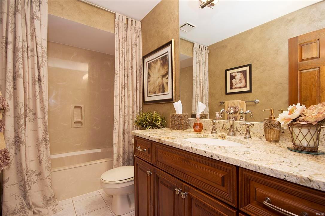 Hunters Pointe #6 - Residential