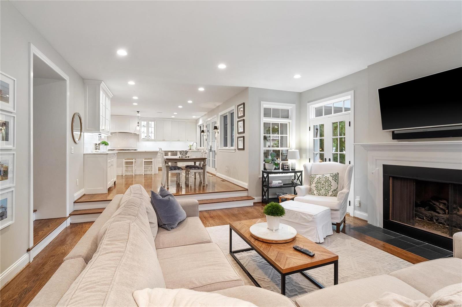 Sunset Lane - Residential