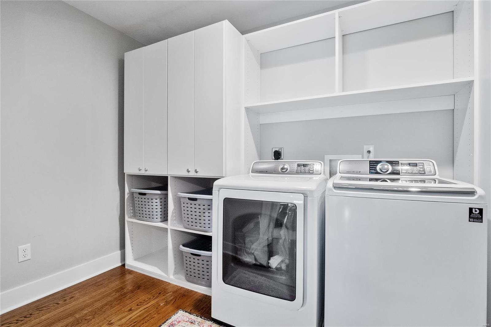 Sunset Lane - Residential