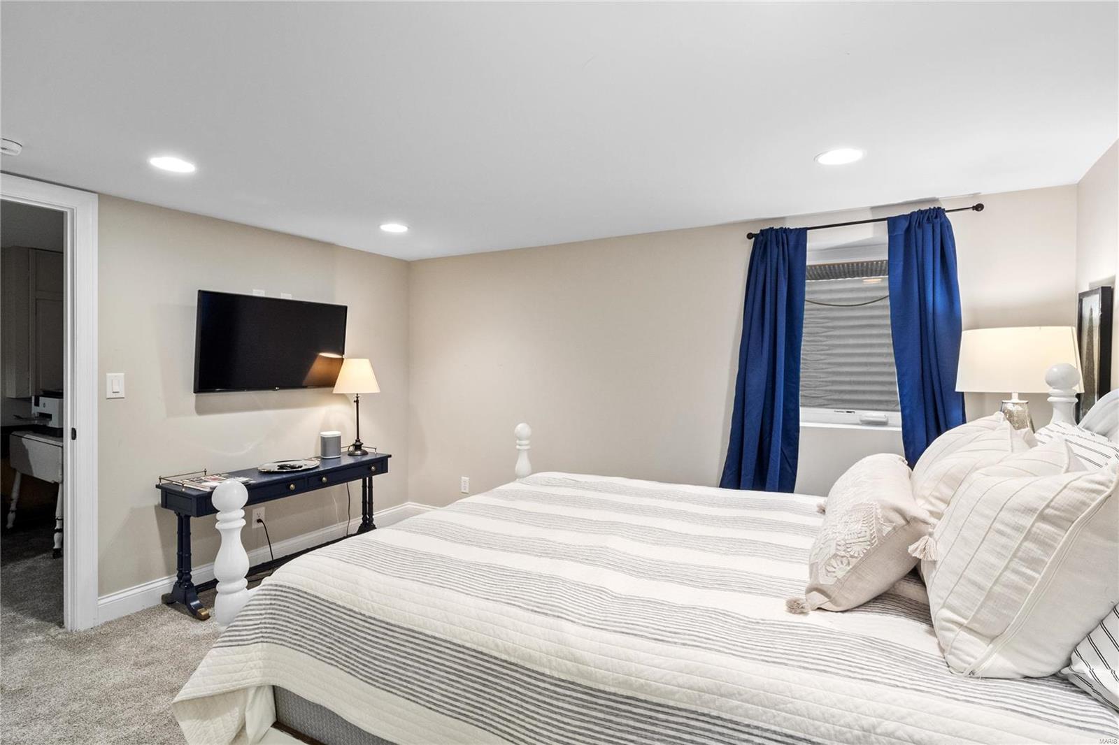 Sunset Lane - Residential