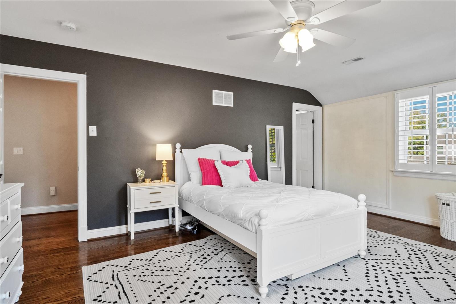 Sunset Lane - Residential