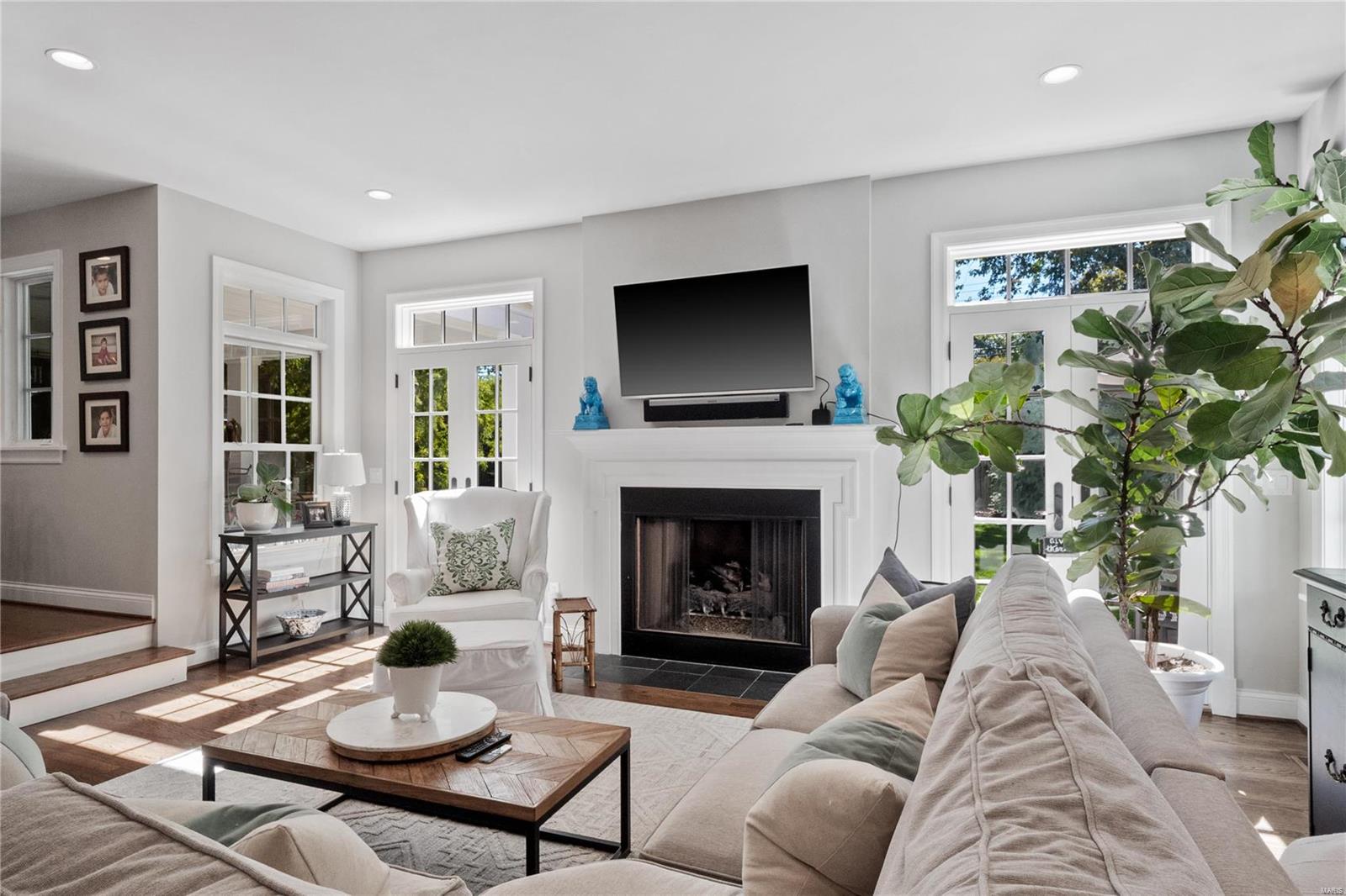 Sunset Lane - Residential