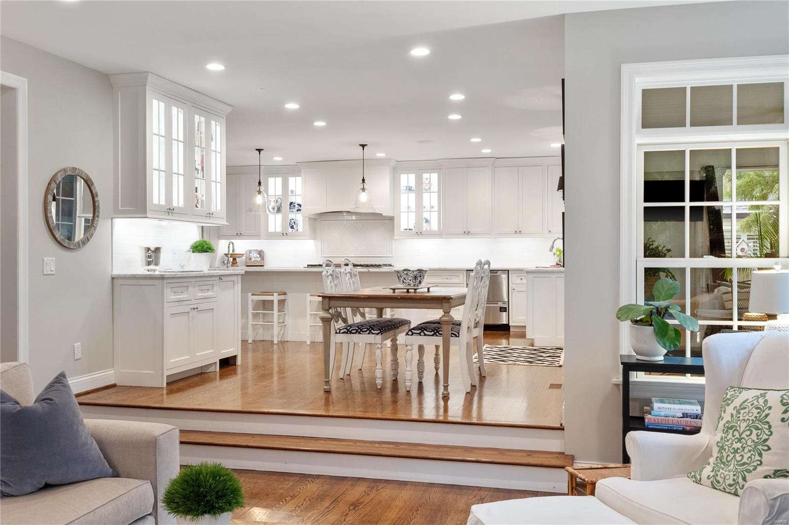 Sunset Lane - Residential