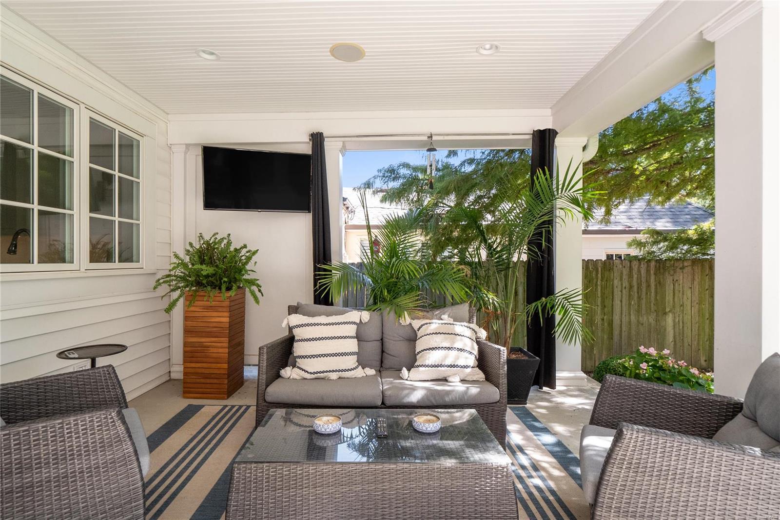 Sunset Lane - Residential