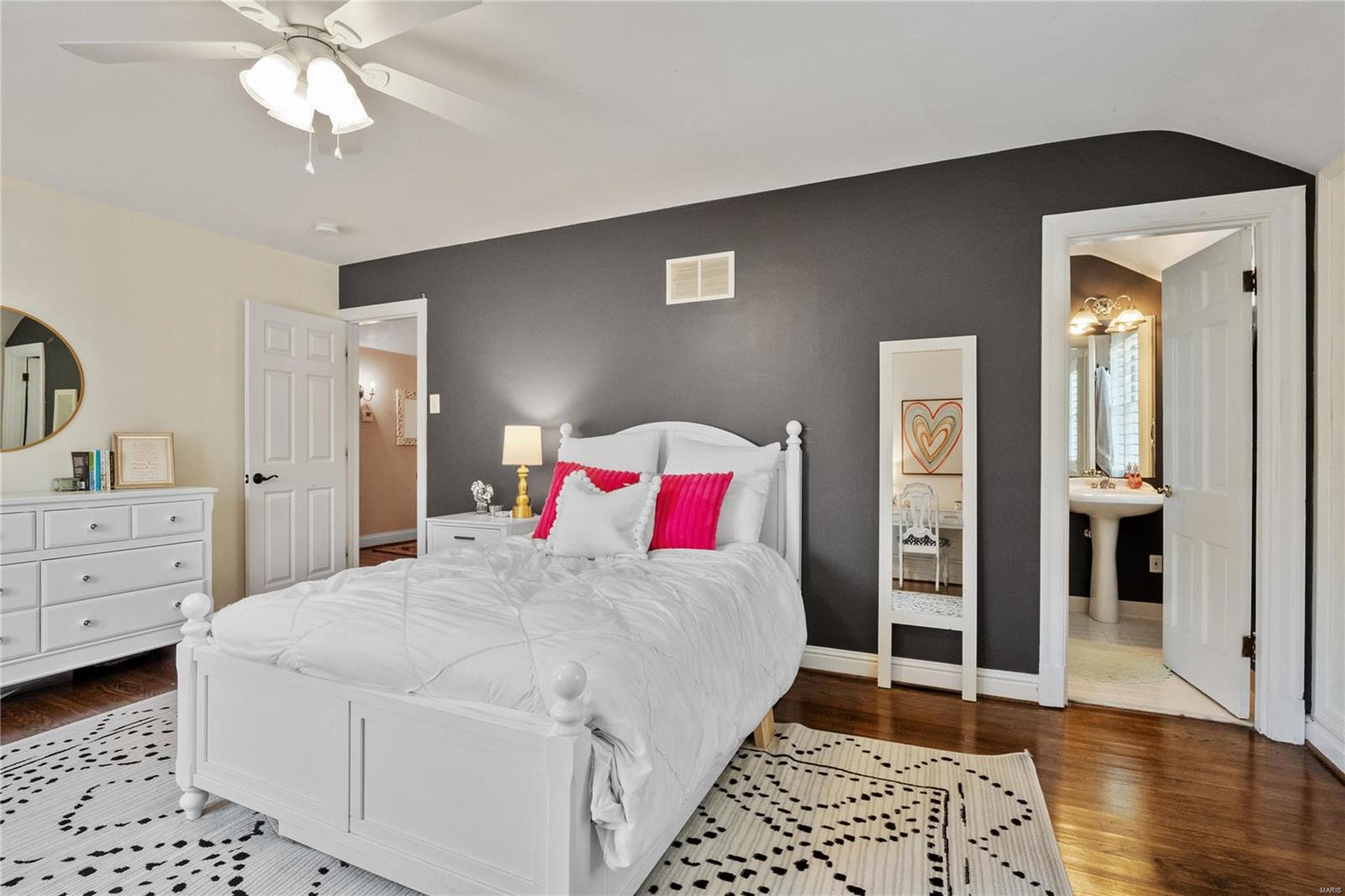 Sunset Lane - Residential