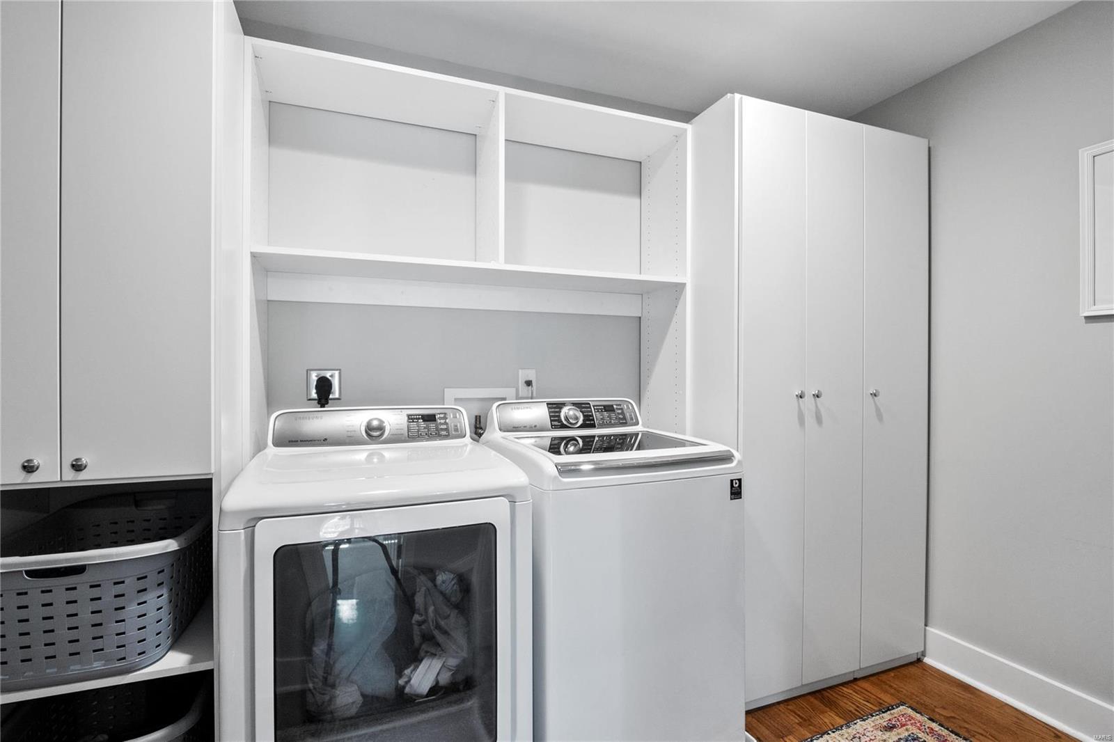 Sunset Lane - Residential