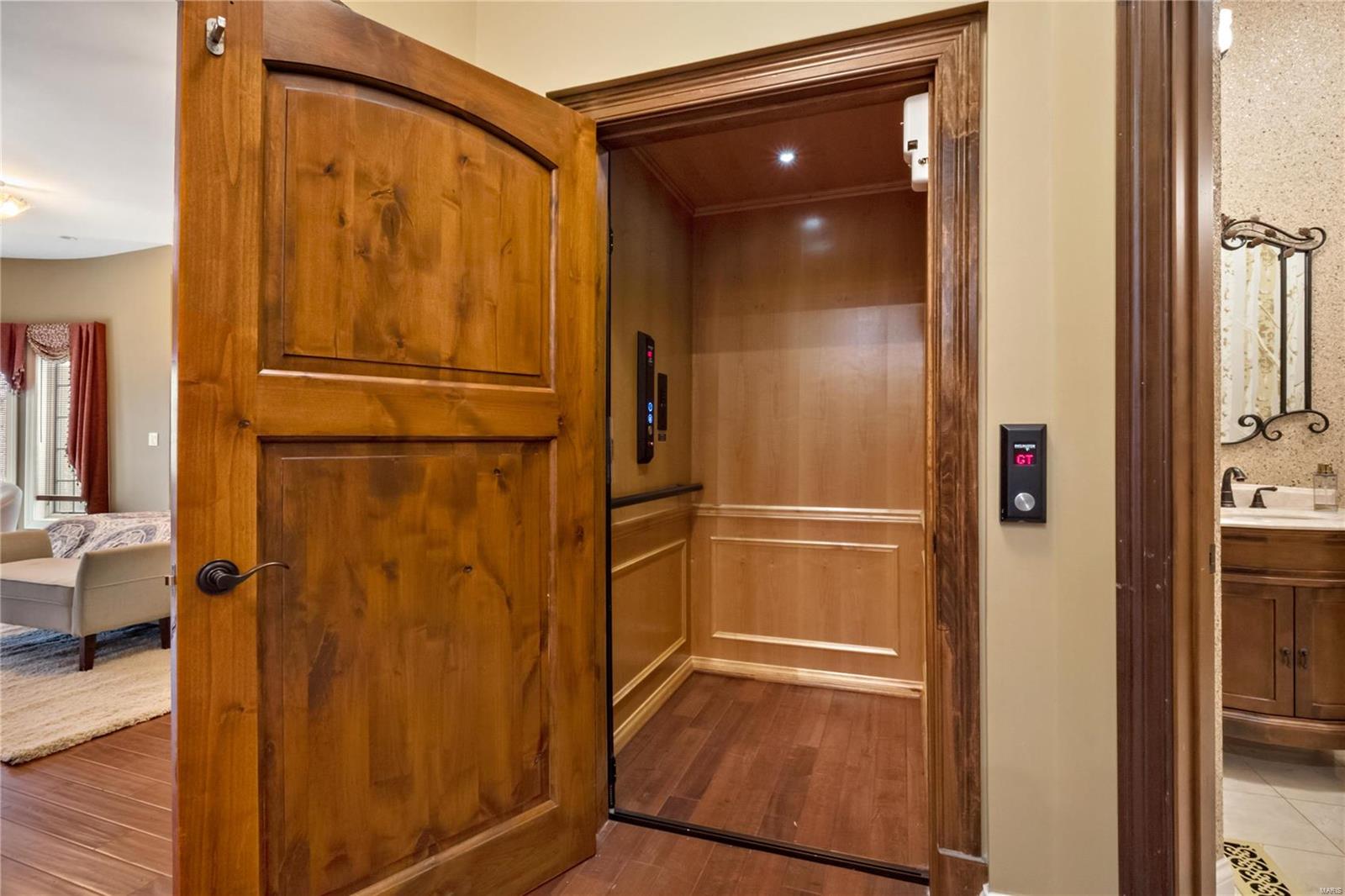 Sec 12 T 44 R 3 - Residential