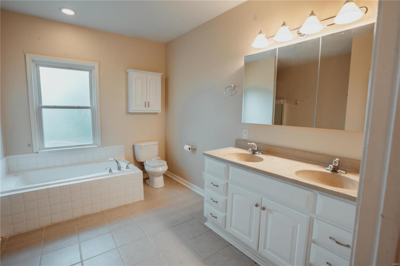 Catawissa, Missouri 63015, United States, 4 Bedrooms Bedrooms, ,2 BathroomsBathrooms,Residential,Coming Soon,97630