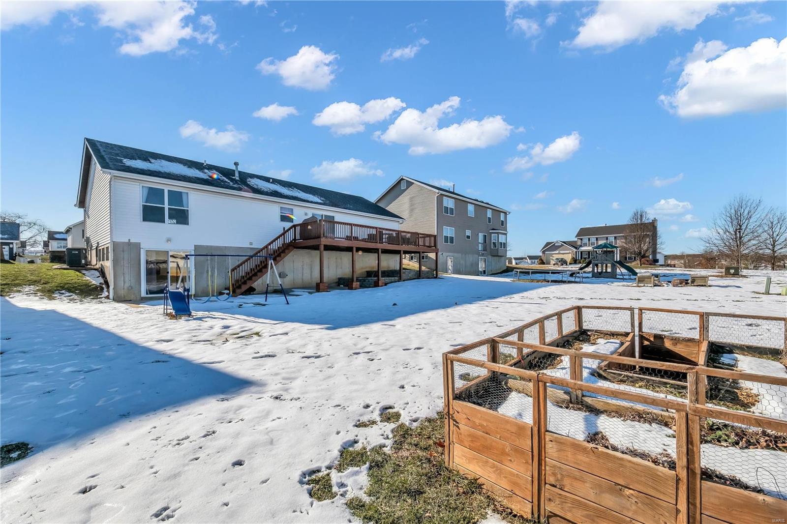 Wentzville, Missouri 63385, United States, 3 Bedrooms Bedrooms, ,3 BathroomsBathrooms,Residential,Pending,19608