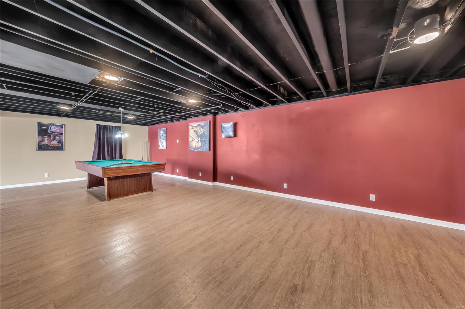 Wentzville, Missouri 63385, United States, 3 Bedrooms Bedrooms, ,3 BathroomsBathrooms,Residential,Pending,19608