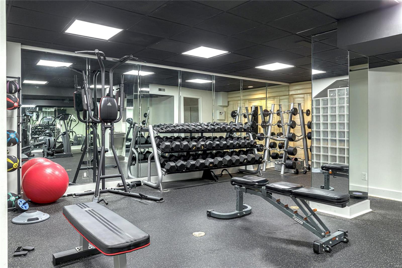Oryan Place - Condo - Residential